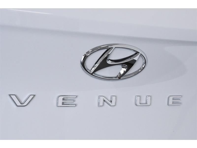 2023
Hyundai
Elantra