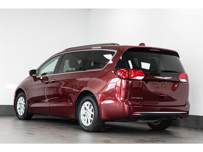 2020
Chrysler
Pacifica