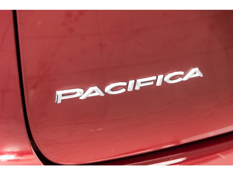 2020
Chrysler
Pacifica