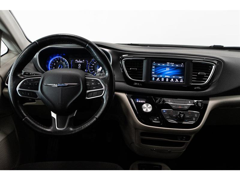 2020
Chrysler
Pacifica